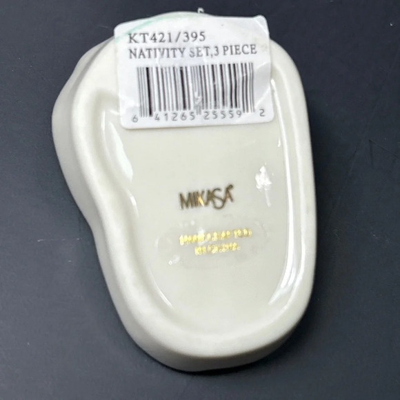 Mikasa nativity porcelain and gold tone - Picture 9 of 10